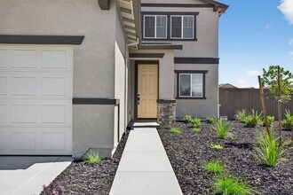 7240 Wakeby Wy in Stockton, CA - Building Photo - Building Photo