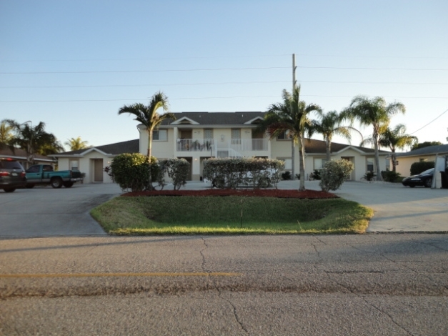 1016 SW 47th Ter in Cape Coral, FL - Building Photo