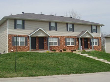 Sandridge Townhomes in Collinsville, IL - Foto de edificio