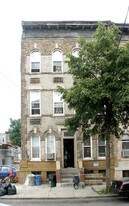 98 Grattan St in Brooklyn, NY - Building Photo