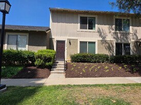 1623 Heather Dr in La Verne, CA - Building Photo
