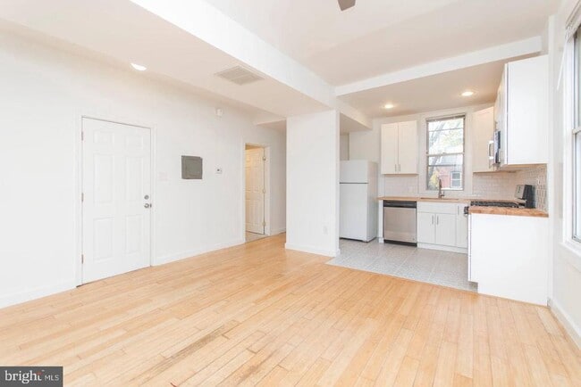property at 4813 Chester Ave
