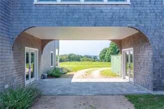 953 Fort Getty Rd in Jamestown, RI - Building Photo - Building Photo