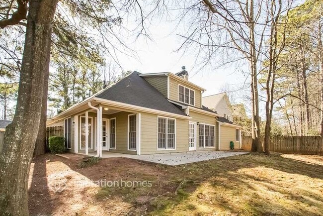 3475 Whisperwood Ct NW in Marietta, GA - Foto de edificio - Building Photo