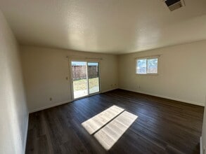 2631 Dobbins Ln in Riverbank, CA - Building Photo - Building Photo