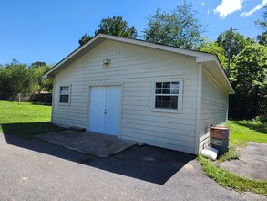 10111 Lanehart Rd in Little Rock, AR - Building Photo - Building Photo