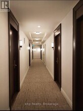 460 Adelaide St E in Toronto, ON - Building Photo - Building Photo