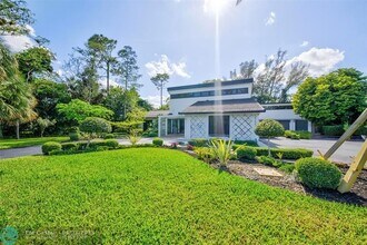 5755 NW 65th Terrace in Parkland, FL - Building Photo - Building Photo
