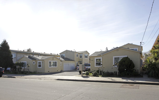 1178 8th St in Monterey, CA - Foto de edificio - Building Photo