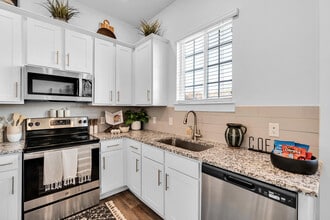 Legacy on Rockhill in McKinney, TX - Building Photo - Building Photo