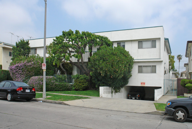 1034 S Sherbourne Dr in Los Angeles, CA - Building Photo - Building Photo