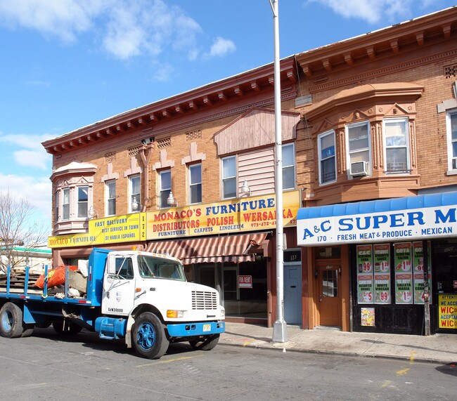 172 Market St in Passaic, NJ - Building Photo - Building Photo