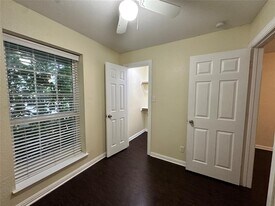 735 W Cavalcade St in Houston, TX - Building Photo