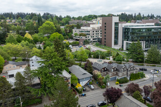 Pinecrest in Seattle, WA - Building Photo - Building Photo