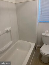 14 E Logan St-Unit -2FR in Philadelphia, PA - Building Photo - Building Photo