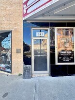 645 W Dickson St in Fayetteville, AR - Building Photo