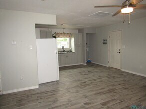 808 W Cannon Ave in Artesia, NM - Building Photo - Building Photo