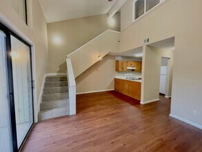 Crossland Downs in Auburn, AL - Building Photo - Building Photo