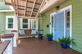 4227 Woodmere St in Jacksonville, FL - Building Photo - Building Photo
