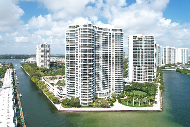 Williams Island 2600 in Aventura, FL - Building Photo - Building Photo