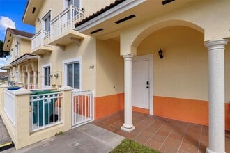 7469 NW 179th St in Hialeah, FL - Building Photo - Building Photo