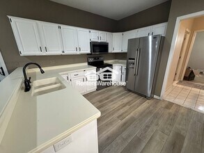 11176 Branching Horn in Eden Prairie, MN - Building Photo - Building Photo