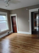 412 W César E. Chávez Ave in Lansing, MI - Building Photo - Building Photo