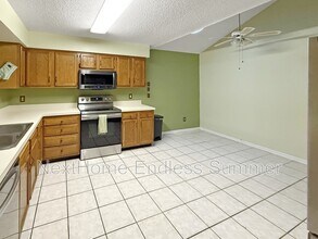 10879 Cabbage Pond Ct in Jacksonville, FL - Building Photo - Building Photo