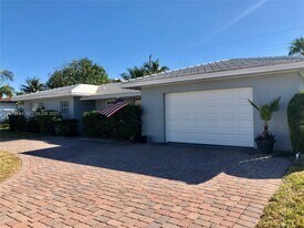 1241 Manor Dr in West Palm Beach, FL - Building Photo