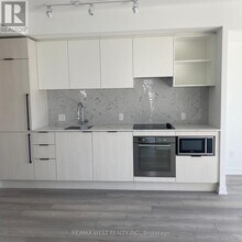 82-3082 Dalhousie St in Toronto, ON - Building Photo - Building Photo