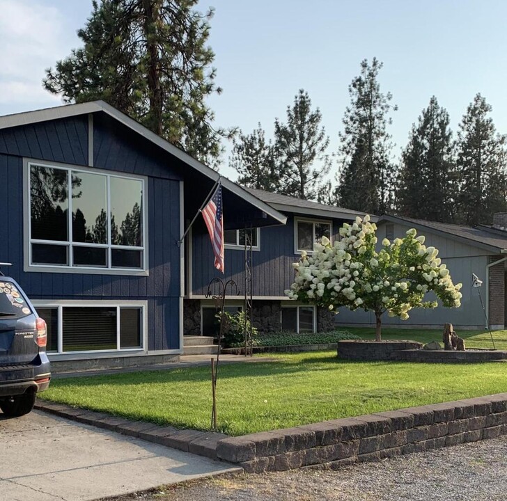 5607 W Houston Ave in Spokane, WA - Building Photo