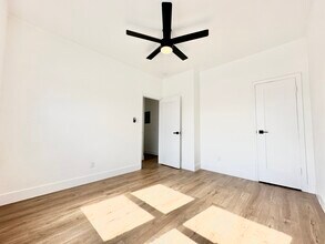 2837 S Bronson Ave in Los Angeles, CA - Building Photo - Building Photo