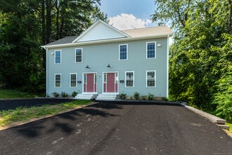 6 Morrison St in Vernon, CT - Building Photo - Building Photo