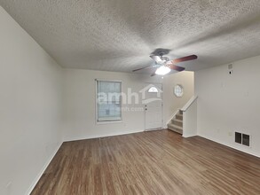 9375 Magnolia Way in Orient, OH - Building Photo - Building Photo