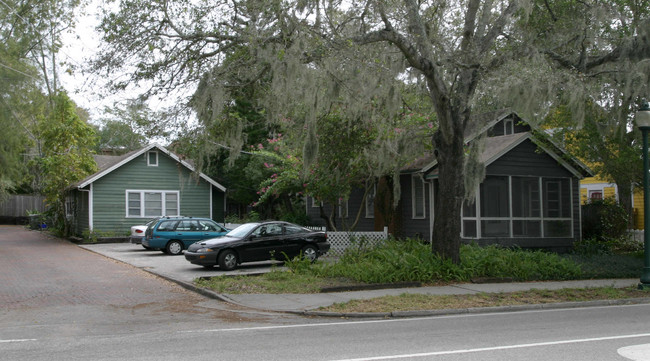 329 S Osprey Ave in Sarasota, FL - Foto de edificio - Building Photo