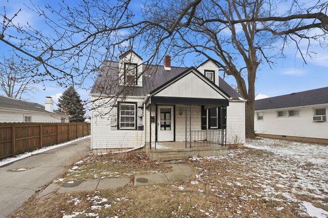 property at 3006 McArthur Dr