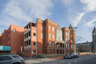 Cavendish Condominiums in Washington, DC - Building Photo - Building Photo