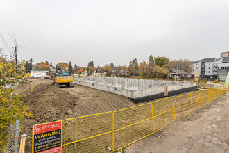 Stadium Plaza in Edmonton, AB - Building Photo - Other