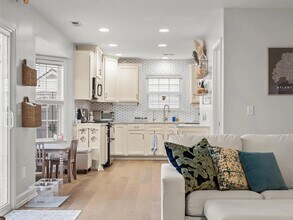 302 Belvedere Dr in Holly Ridge, NC - Building Photo - Building Photo