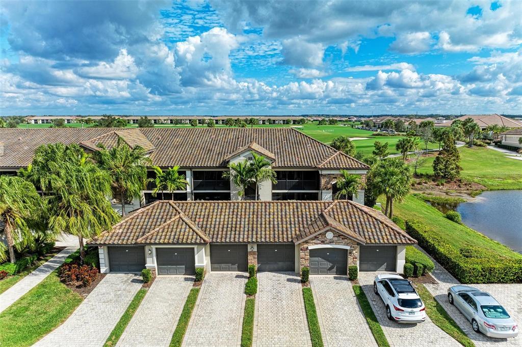5518 Palmer Cir in Bradenton, FL - Building Photo