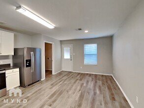 1157 Boxwood Dr in Crowley, TX - Building Photo - Building Photo
