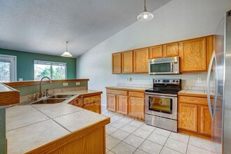 2129 E 144th Pl in Thornton, CO - Foto de edificio - Building Photo