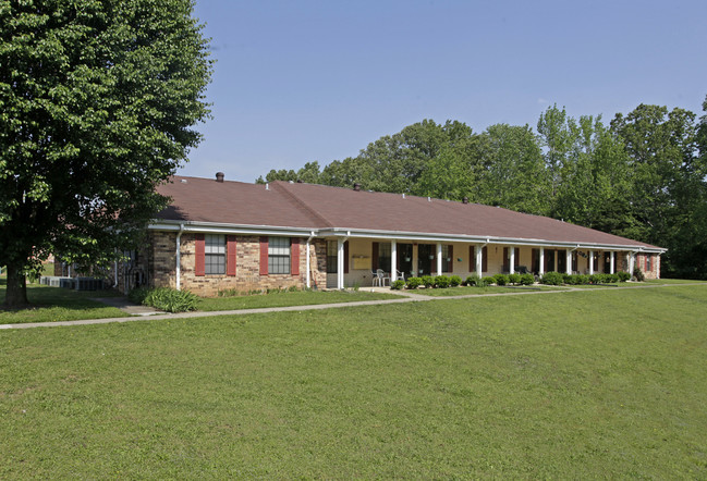 Cambridge Apartments in Dover, TN - Foto de edificio - Building Photo