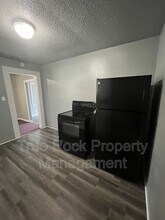 405 W 10th St in Ada, OK - Building Photo - Building Photo