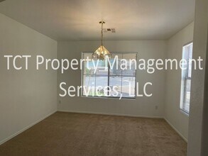 2602 S 112th Dr in Avondale, AZ - Foto de edificio - Building Photo