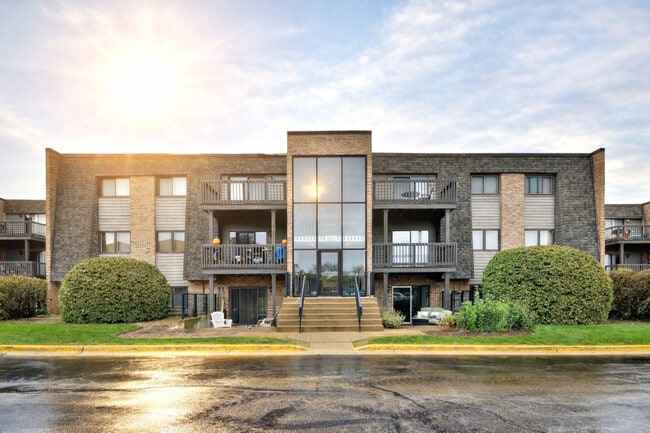 property at 1422 Stonebridge Cir