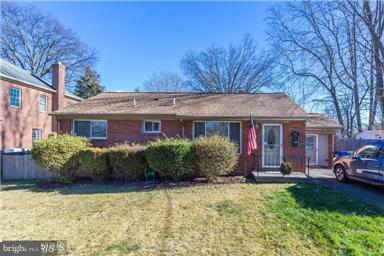 2905 Strathmeade St in Falls Church, VA - Building Photo