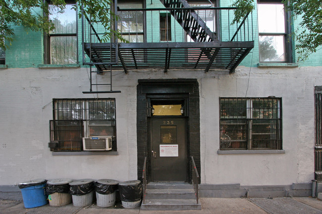 235 E 111th St in New York, NY - Building Photo - Building Photo