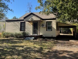 1505 SW 8th St in Lawton, OK - Building Photo