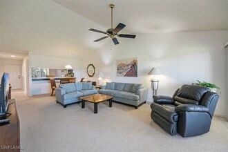 5975 Bloomfield Cir in Naples, FL - Building Photo - Building Photo